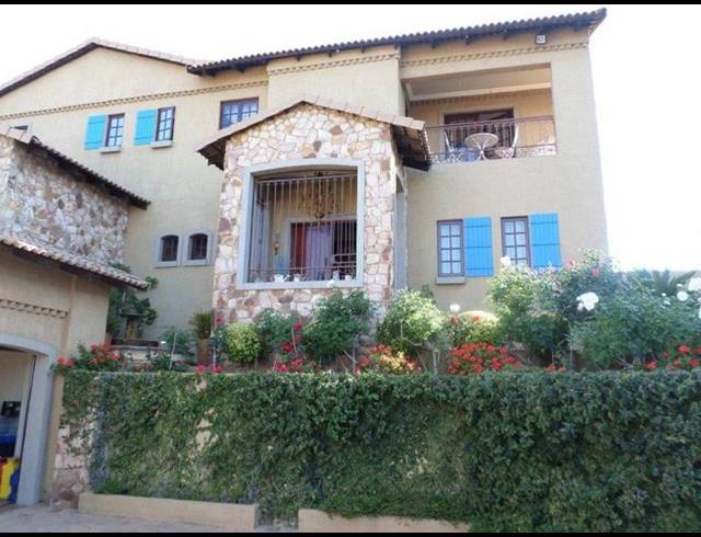 3 BEDROOM HOUSE FOR SALE IN MEYERSDAL ESTATE